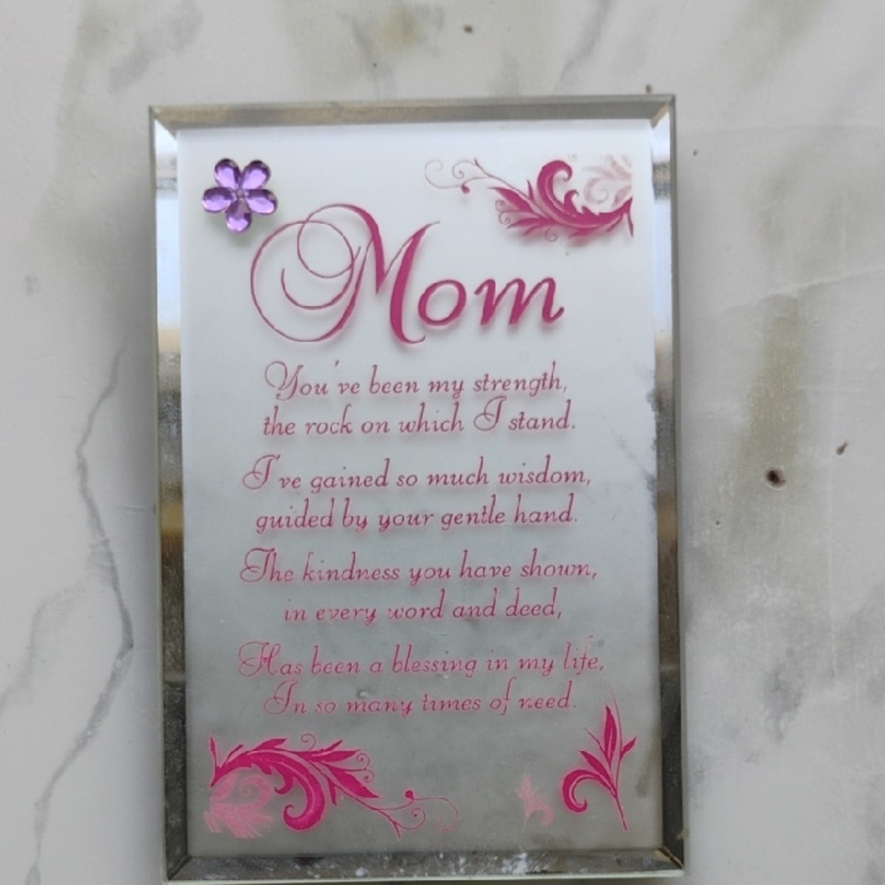 Pink and Silver 'Mom' Plaque
